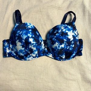 Torrid Bra - 40DD? - tag is missing